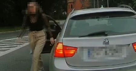 Awantura na rondzie. "Pani w czipsach prawko wygrała?"