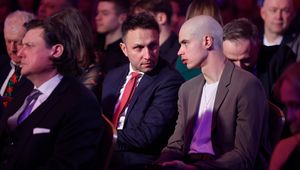 Była 3:30, gdy pojawił się u Łatwoganga. Swój gest musiał skonsultować