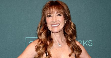 Jane Seymour wygląda jak 20-latka. Nikt nie wierzy, że ma 72 lata