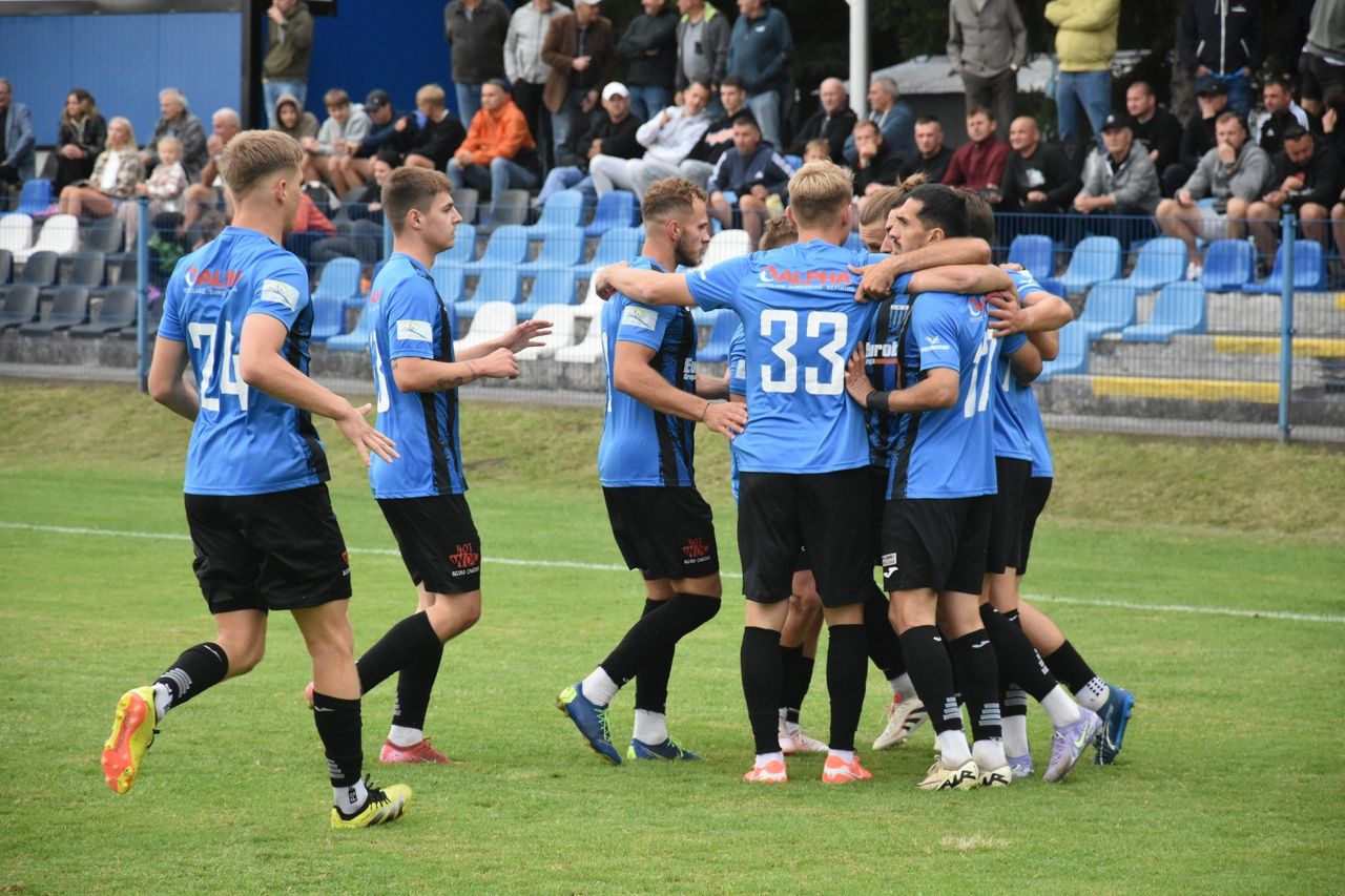 4 liga podkarpacka. JKS Jarosław, główny faworyt do awansu nie zawiódł