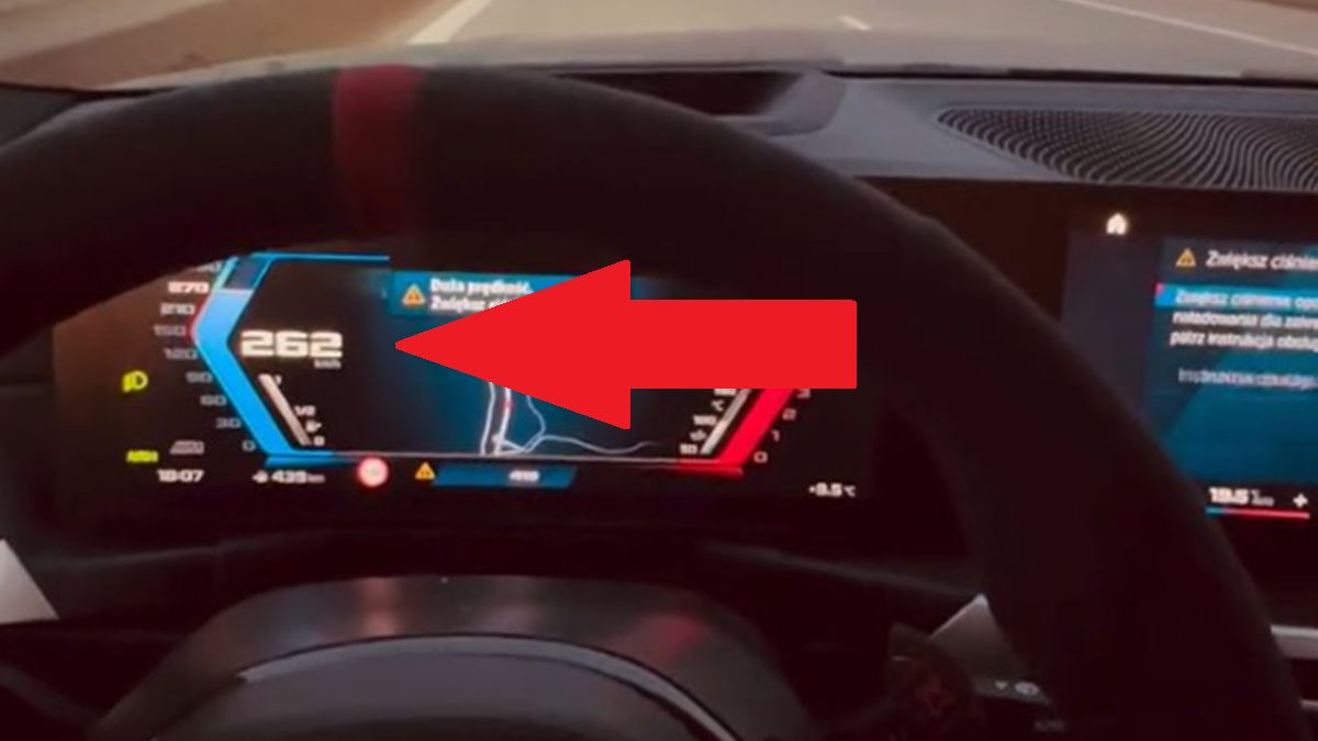 Jeden z kierowców miał jechać prawie 300 km/h na A4.