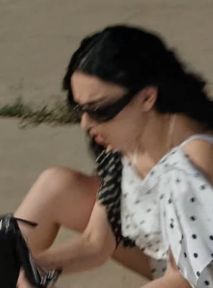 Wszystko, co wiemy o lesbijskim dramacie "Erupcja". Charli xcx gra tam u boku Polki