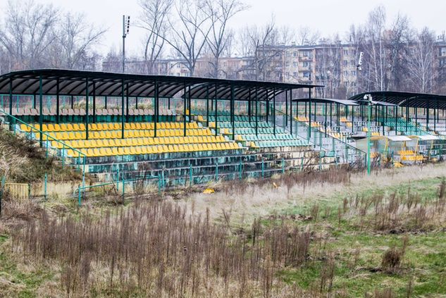 Niszczejący stadion Rozwoju Katowice. Fot. Michał Chwieduk/Fokusmedia.com.pl/Newspix.pl