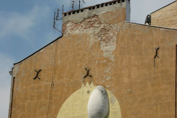Pierwszy zrekonstruowany mural z okresu PRL przy rondzie Wiatraczna