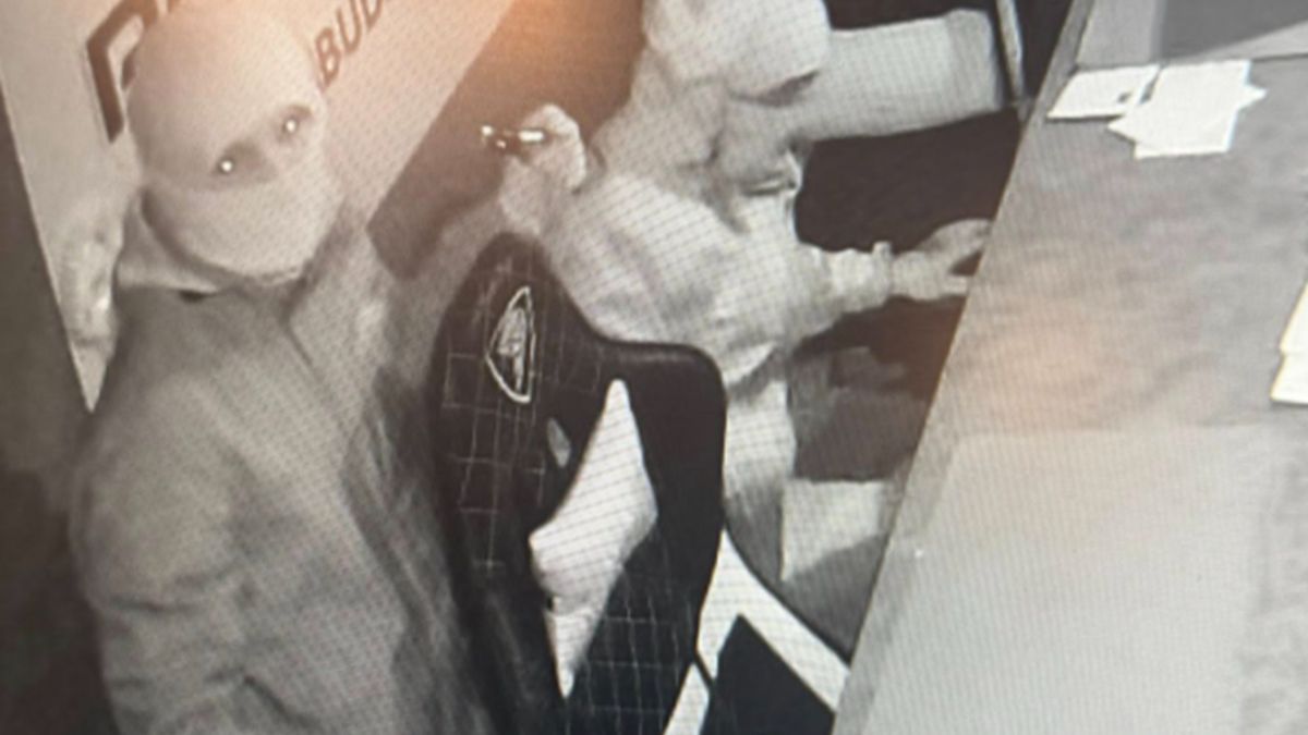 Rabusie włamali się do firmy z materiałami budowlanymi.