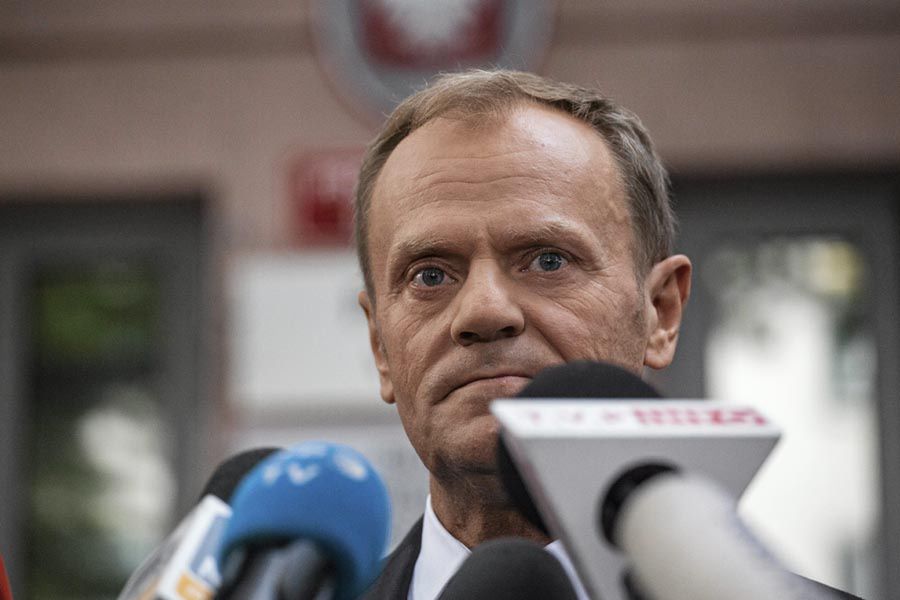 Donald Tusk alarmuje: strategia PiS czy plan Kremla?