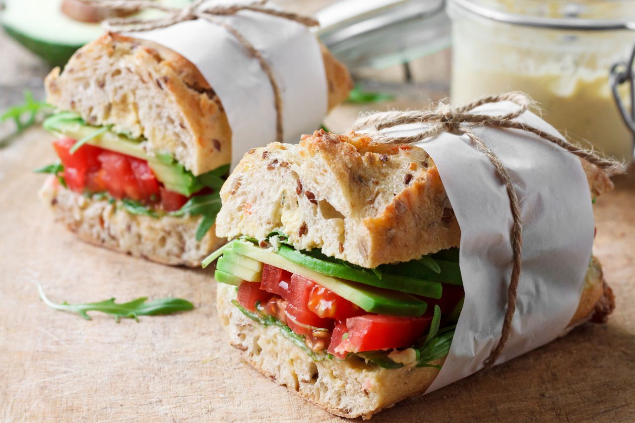 Nutrient-rich tomato sandwich to redefine your snack routine
