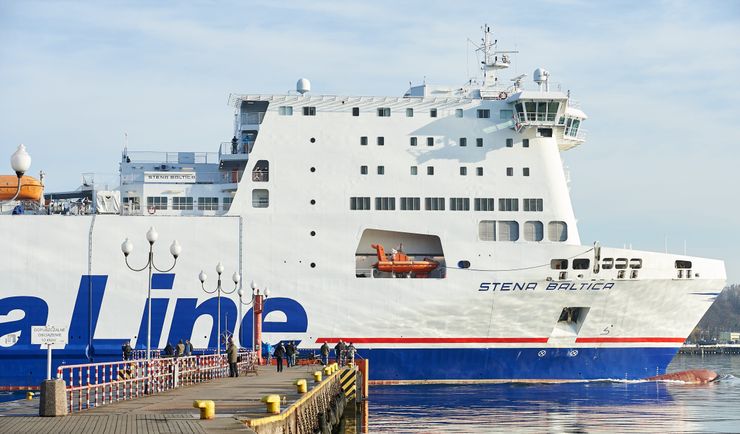 Gdynia. Akcja służb w porcie. Mężczyzna groził, że wysadzi prom 