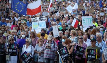 Wielkie protesty w obronie wolnych mediów