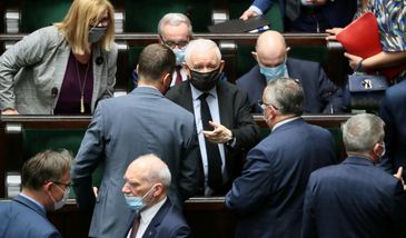 PiS idzie po bandzie. Dymisja Gowina i głosowanie ws. "lex TVN" może przesądzić o wcześniejszych wyborach