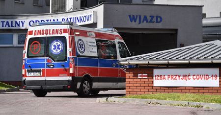 Koronawirus w Polsce. Nowe przypadki zakażenia i ofiary śmiertelne. Dane Ministerstwa Zdrowia
