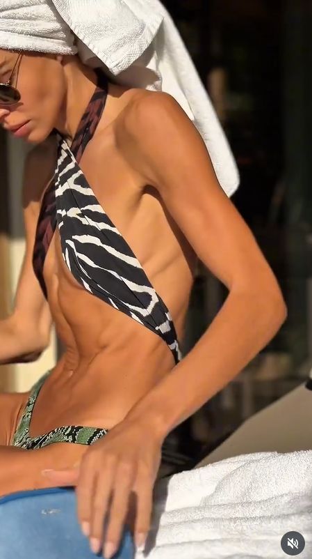 Anna Markowska pokazuje umięśniony brzuch