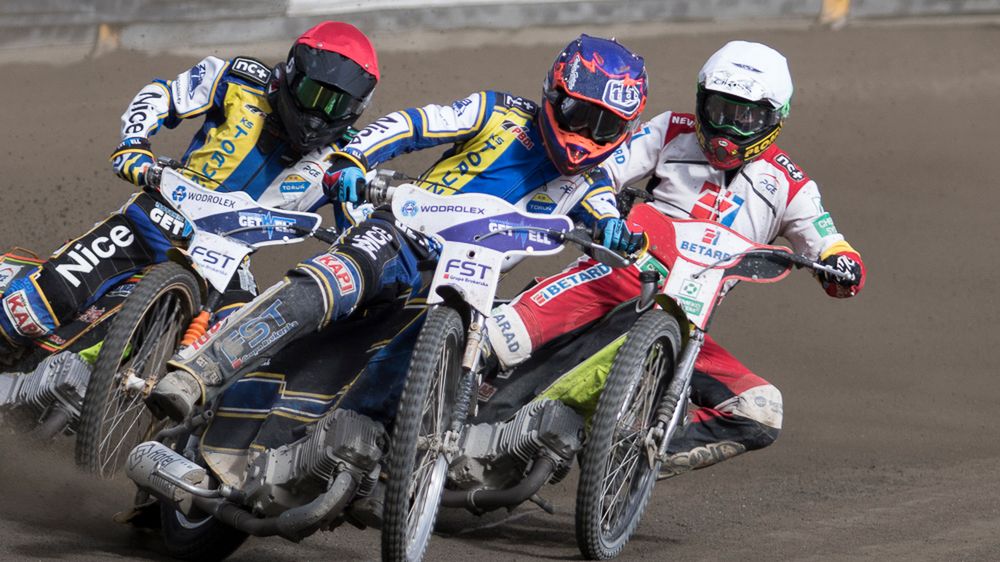 WP SportoweFakty / Wojciech Tarchalski / Grzegorz Walasek przed Tomaszem Jędrzejakiem. W kasku czerwonym Jepsen Jensen