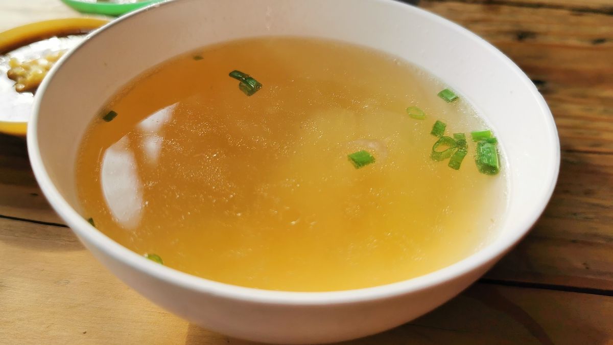 Przepis na rosół z obierek 