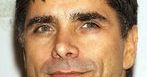 John Stamos próbuje spać z Low