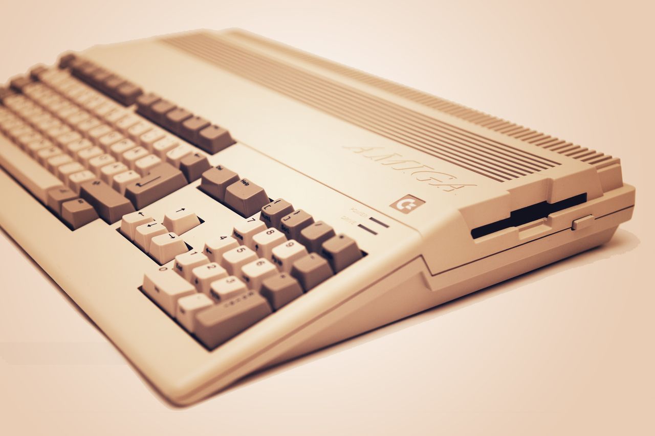 20 retro-lat temu. Część 3 — Commodore upada, Amiga jedzie dalej