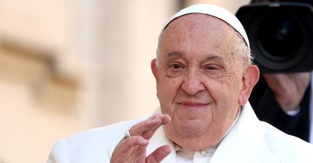 Papież Franciszek abdykuje? Biograf podaje "jedyne okoliczności"