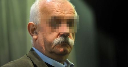 Mobbing i nadużycia seksualne. Henryk Jacek S. oskarżony