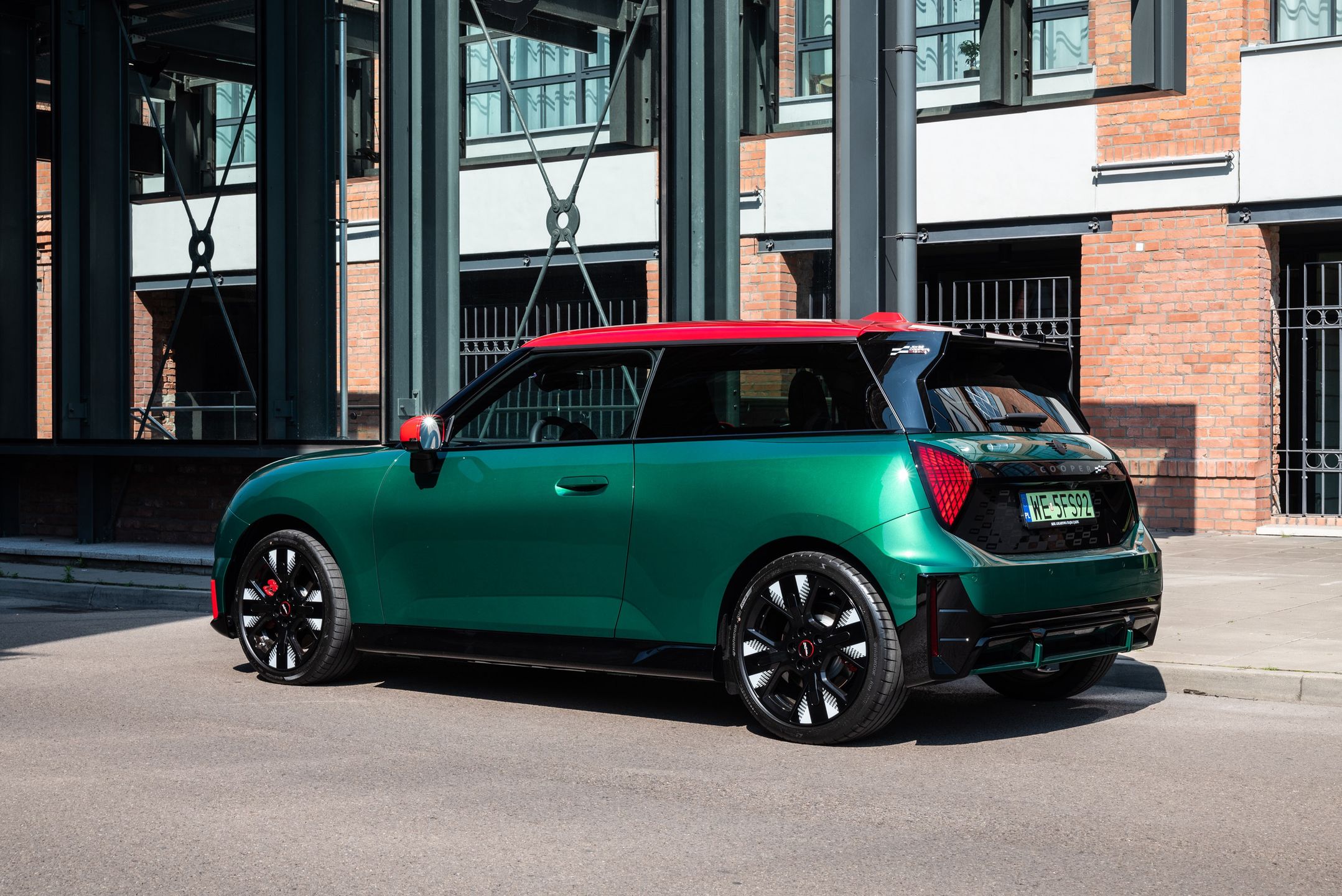 Mini John Cooper Works E