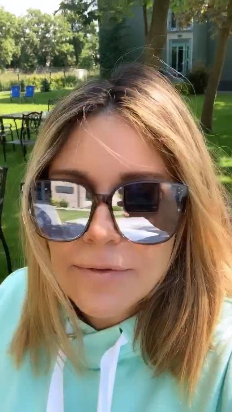 Małgorzata Rozenek na spacerze z Henrykiem i Radosławem