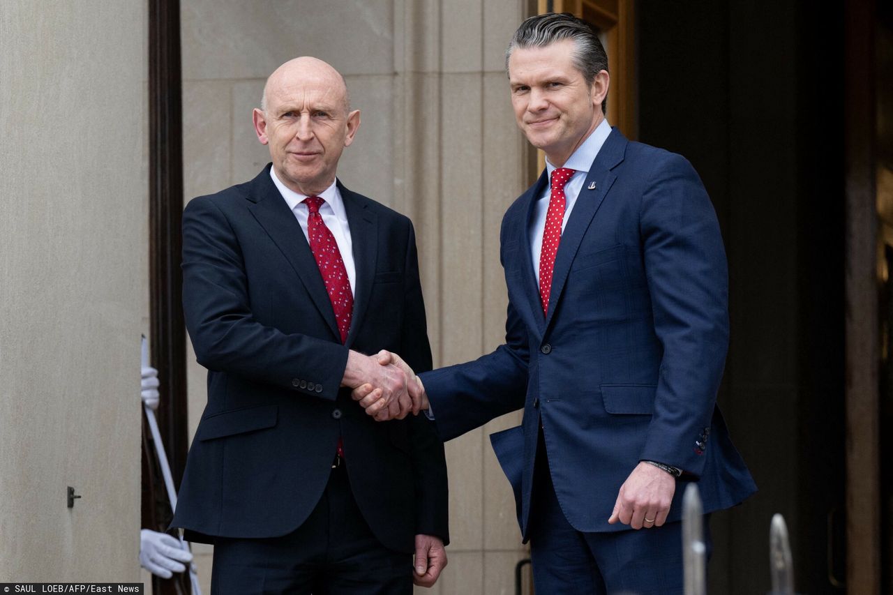 John Healey / Pete Hegseth  