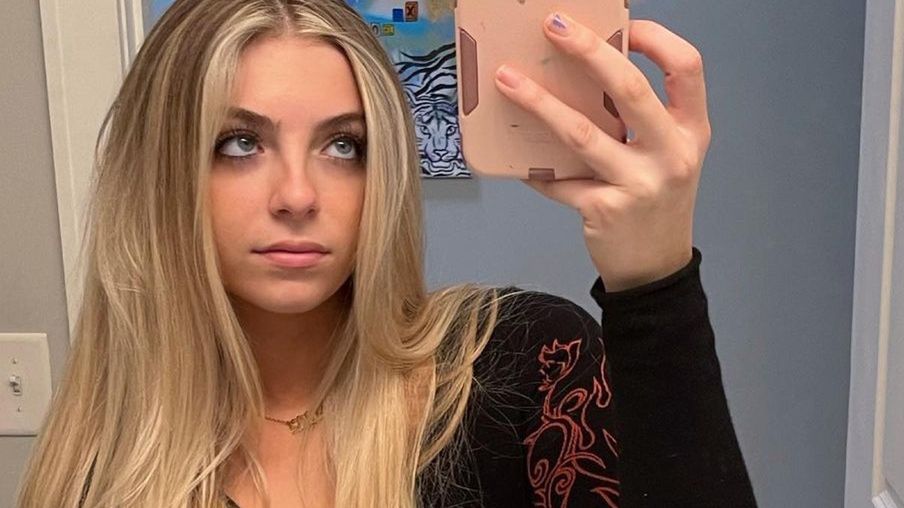 Rozpłakała się, bo musiała pracować 40 godzin w tygodniu