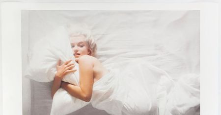 Zdjęcia Marilyn Monroe w pościeli: Aparat jest warty ponad 1 mln złotych