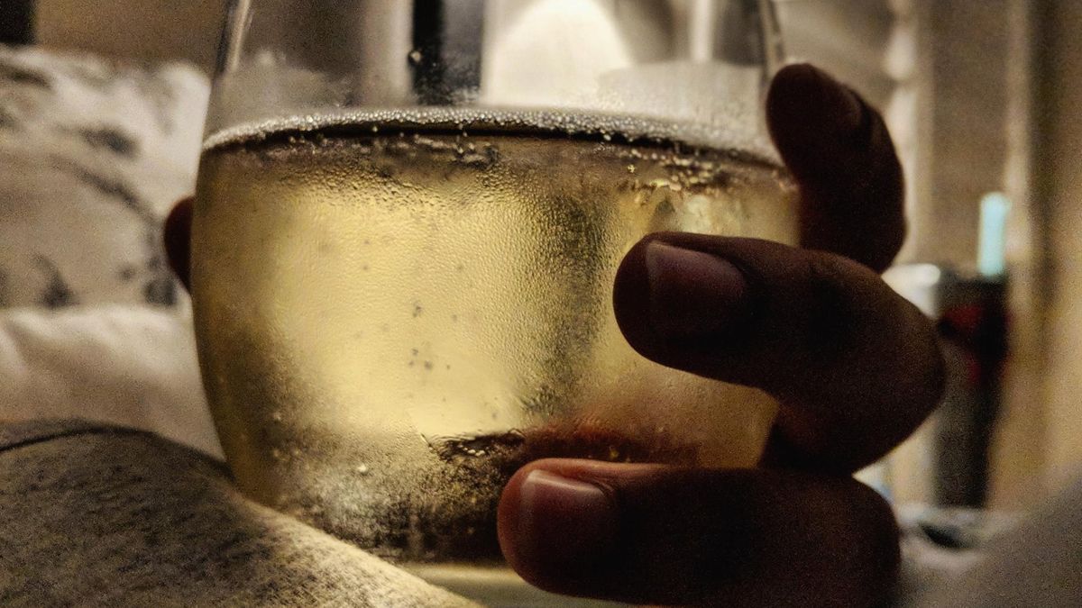 Nawet małe dawki alkoholu prowadzą do zmniejszenia objętości istoty szarej