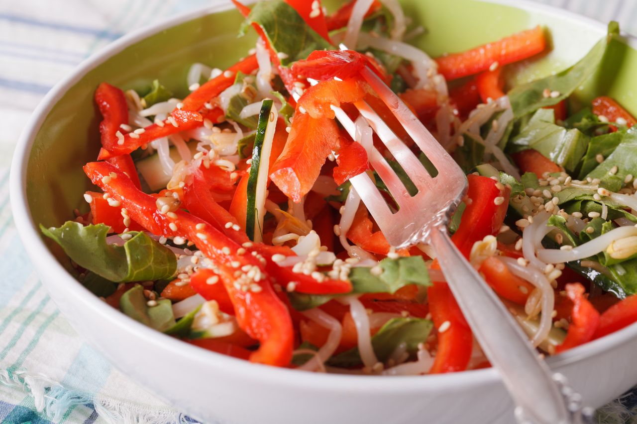 Revolutionize your grill party with this vibrant Bell Pepper Salad