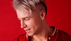 Skolim poprowadzi w poniedziałek poranną audycję VOX FM