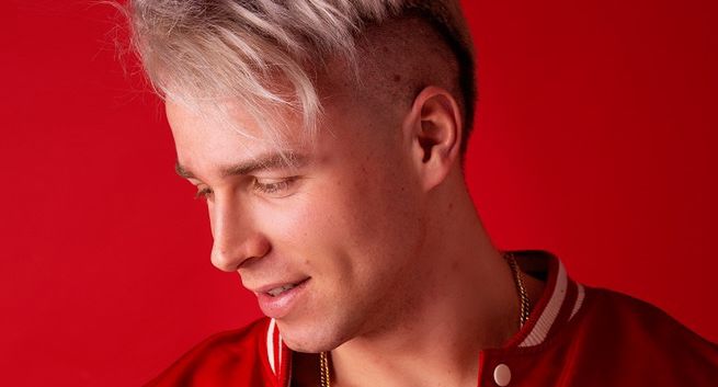 Skolim poprowadzi w poniedziałek poranną audycję VOX FM