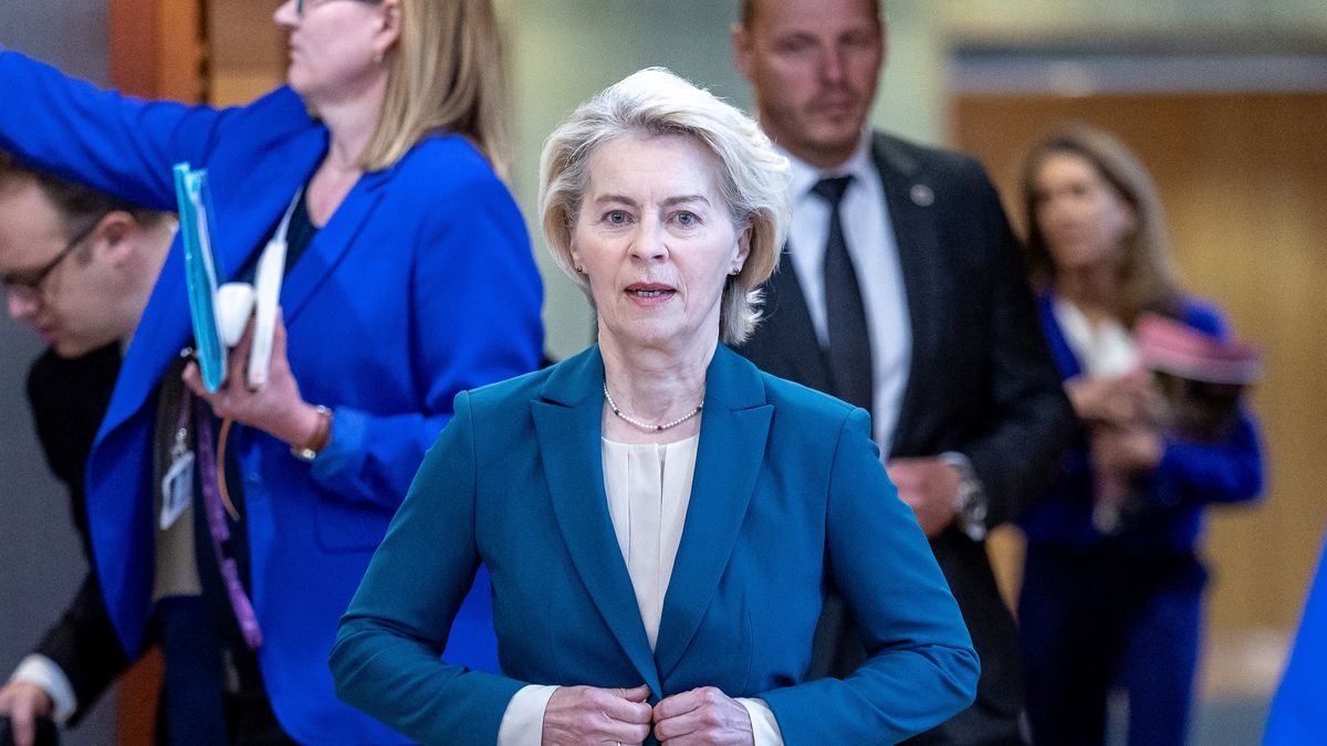 BRUSSELS, BELGIUM - MAY 06: European Commission President Ursula von der Leyen arrives for the weekly College of Commissioners meeting at the EU headquarters on May 06, 2026 in Brussels, Belgium. EU Commissioners are attending the weekly College meeting in Brussels, focusing on new measures to combat poverty and improve living conditions for persons with disabilities across member states. (Photo by Omar Havana/Getty Images)