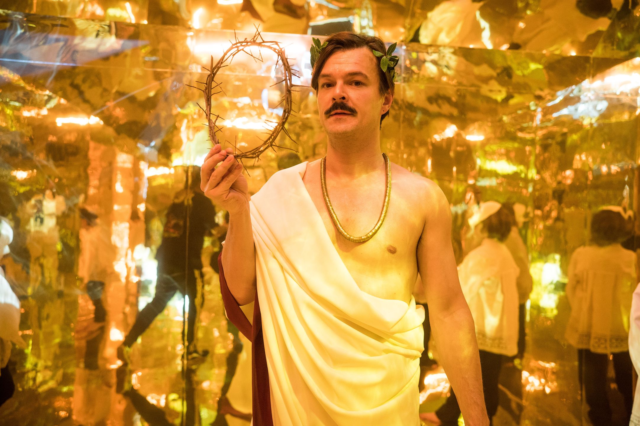 Dawid Ogrodnik w sztuce "Prałat"