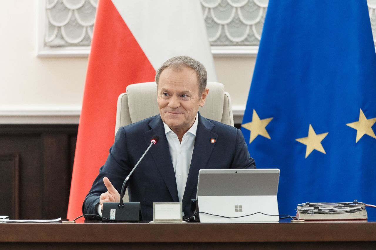 Tusk zwrócił się z apelem tuż przed posiedzeniem rządu. Mówił o godności