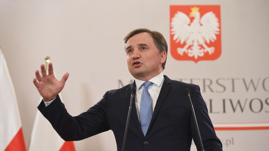 Wyrok TSUE ws. polskich sędziów. Zbigniew Ziobro reaguje 