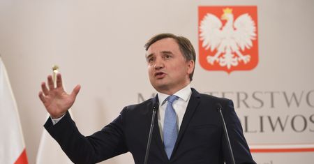 Wyrok TSUE ws. polskich sędziów. Zbigniew Ziobro reaguje