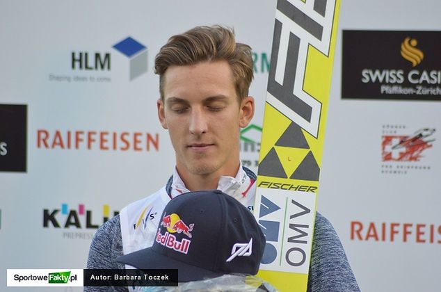 Gregor Schlierenzauer na podium Letniej Grand Prix w Einsiedeln