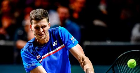 Hubert Hurkacz trenuje na pełnych obrotach. 24-latek nie ma czasu na rozrywkę