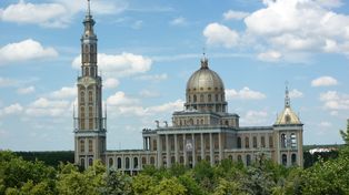 Nowy sieradzki kapłan Jacek Brzostowski dziękował w Sanktuarium w Licheniu