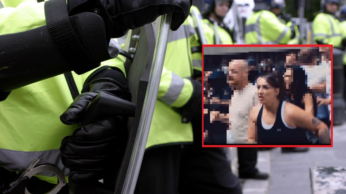 Men in yellow vests blocking the way
British police officers in riot gear form a human wall during a demonstration.
gavmac
Summit, G8, Sports Uniform, Riot, Protective Glove, Arrest, Helmet Visor, Riot Shield, Handcuffs, Protest, Furious, Marching, Law, Order, Black Color, Copper, Pattern, Arrangement, Police Force, Officer, People, England, Edinburgh - Scotland, Scotland, UK, Wall - Building Feature, PC, Work Helmet, Uniform, demonstratons, Peacekeeping, Body Armor, Business, Concepts And Ideas, People