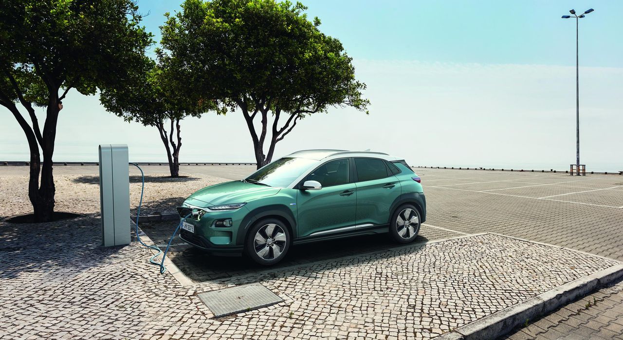 Hyundai Kona Electric liderem w swojej klasie. Pierwszy miejski SUV z takim napędem