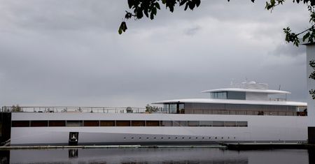 Jacht Steve'a Jobsa aresztowany w Amsterdamie