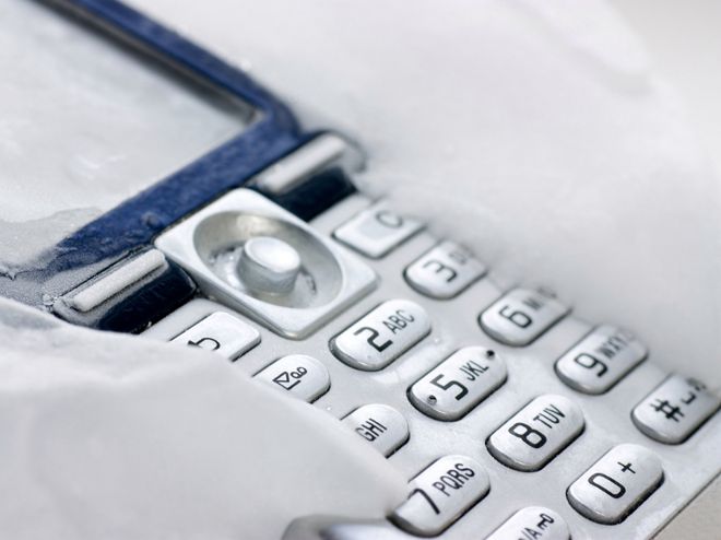 Chroń telefon przed mrozem!