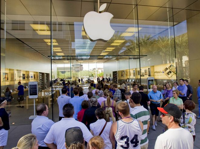iPhone 5: pierwsze kolejki, zero fanboy'ów