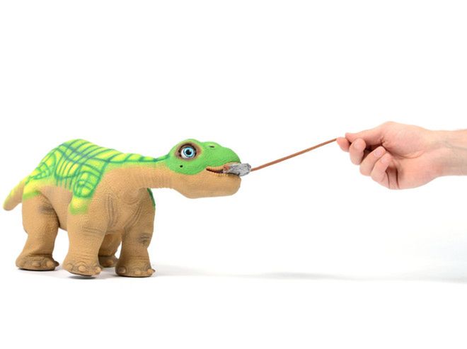 PLEO reborn: inteligentny robot-dinozaur