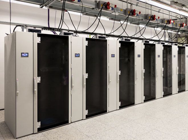 Tak powstaje największy polski superkomputer w Świerku