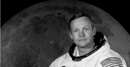 Tak Neil Armstrong przechodził do historii
