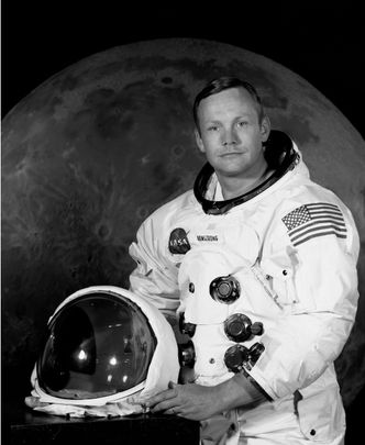 Tak Neil Armstrong przechodził do historii