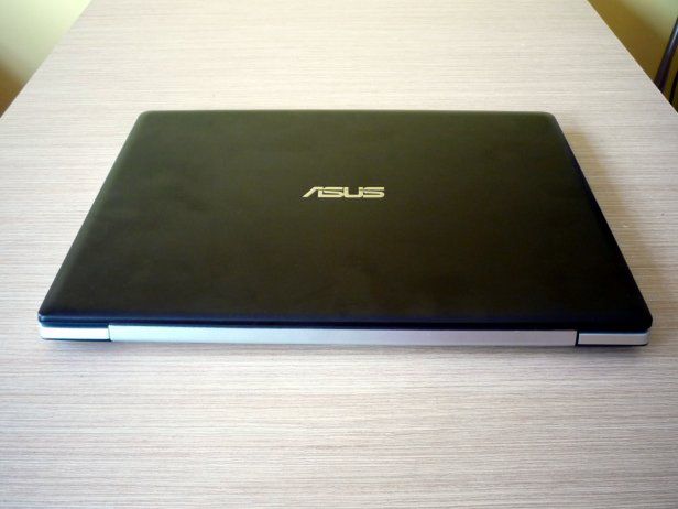 Asus VivoBook S400 – jest ultra, jest… dobrze? [test]