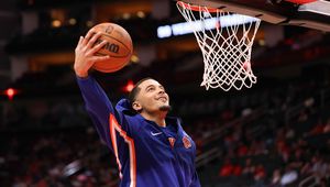 Knicks i Sochan rozpoczęli play-offy. Polak bez gry